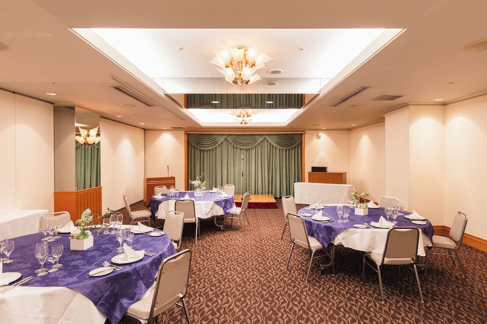 Hotel Sunroute Niigata 61/64