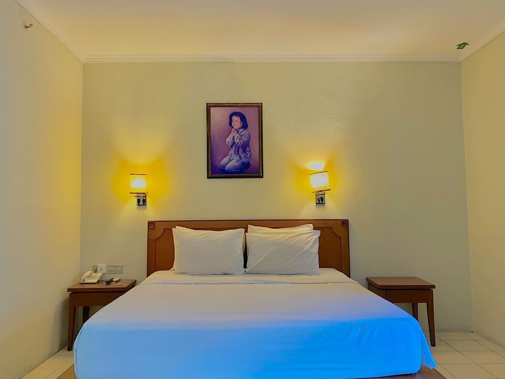Pia Hotel Cirebon 5/15