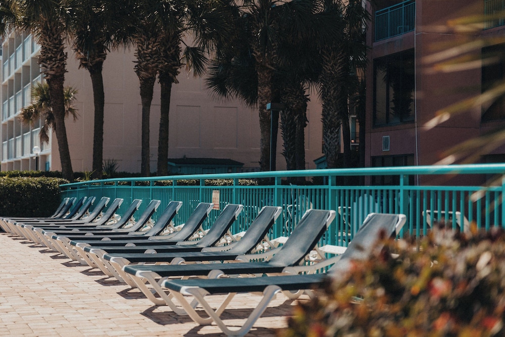 Sandcastle Oceanfront Resort South Beach 66/69