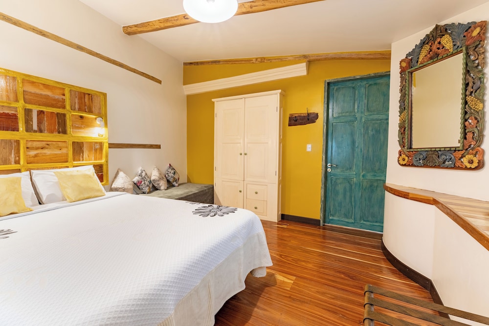 Old Town Quito Suites, Apartments & Boutique hotel 17/50