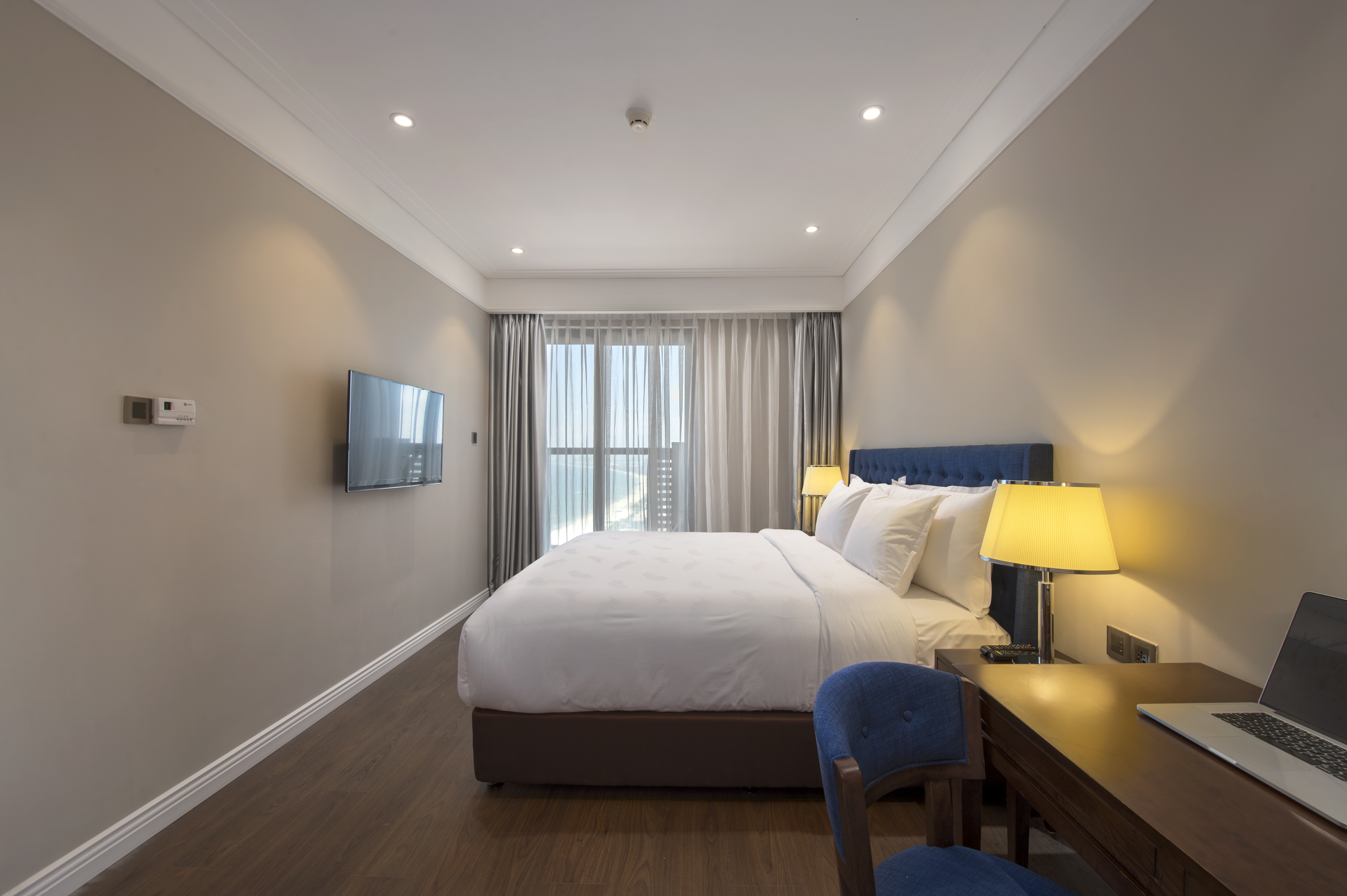 Serenity, King Bed, Queen Bed, City View