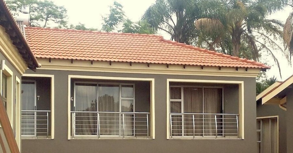 Masili Guesthouse 1/26