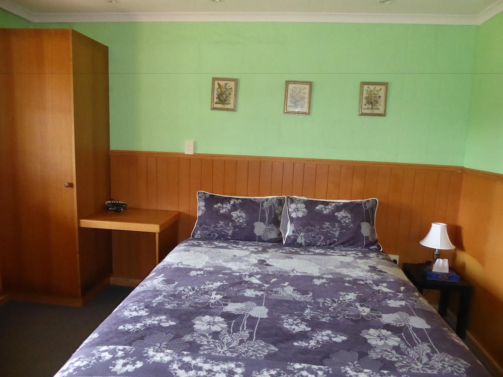 PLATYPUS PARK COUNTRY RETREAT 13/57