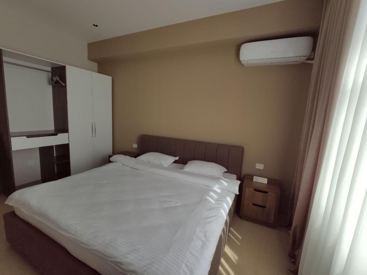 Pana Hotel 11/50