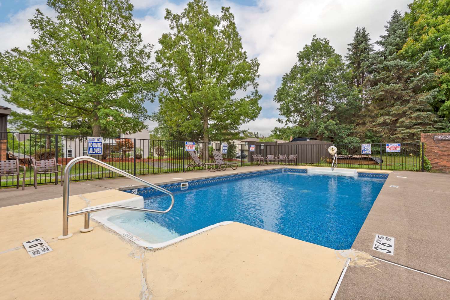 Best Western University Inn 26/44