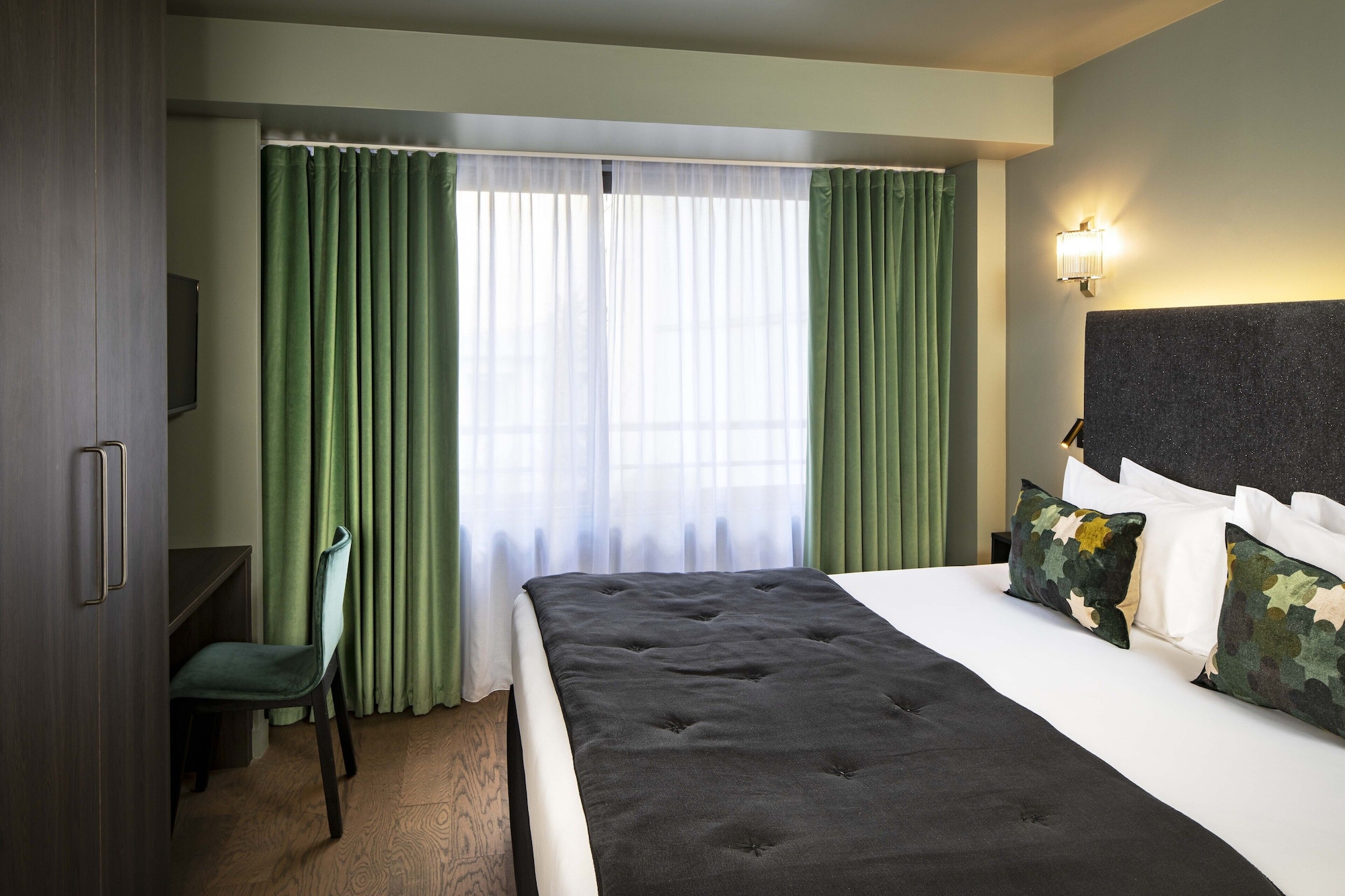 2 BEDROOMS, APARTMENT