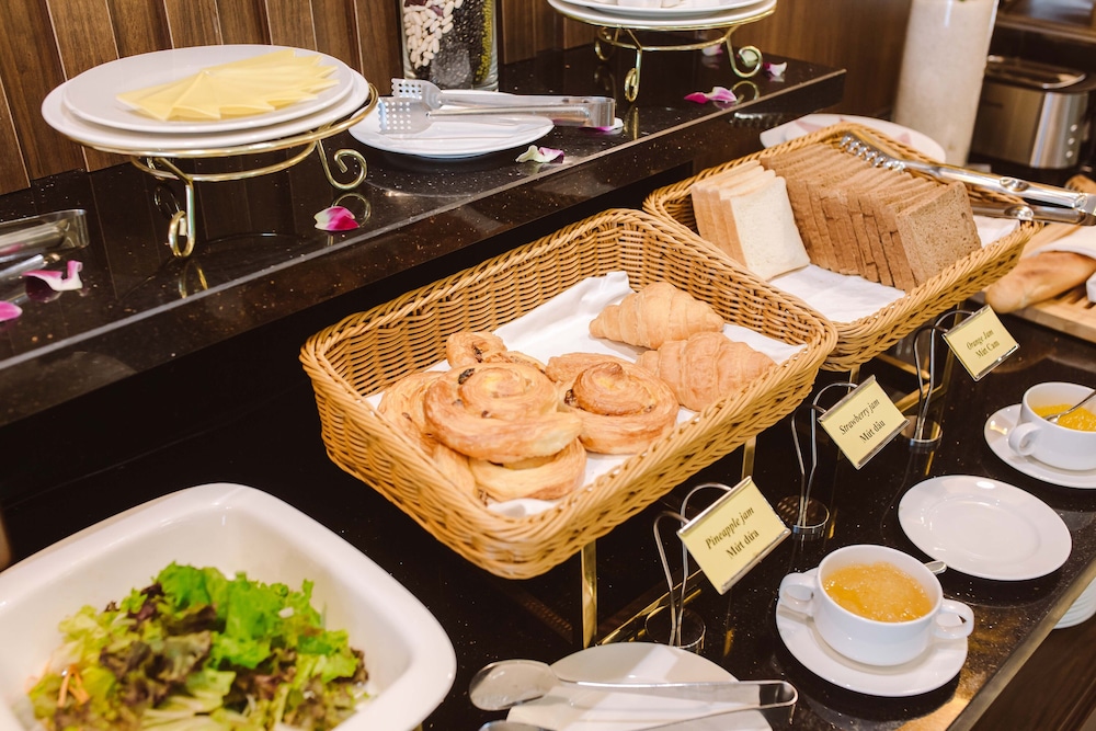 Reyna Hotel Hanoi 19/50