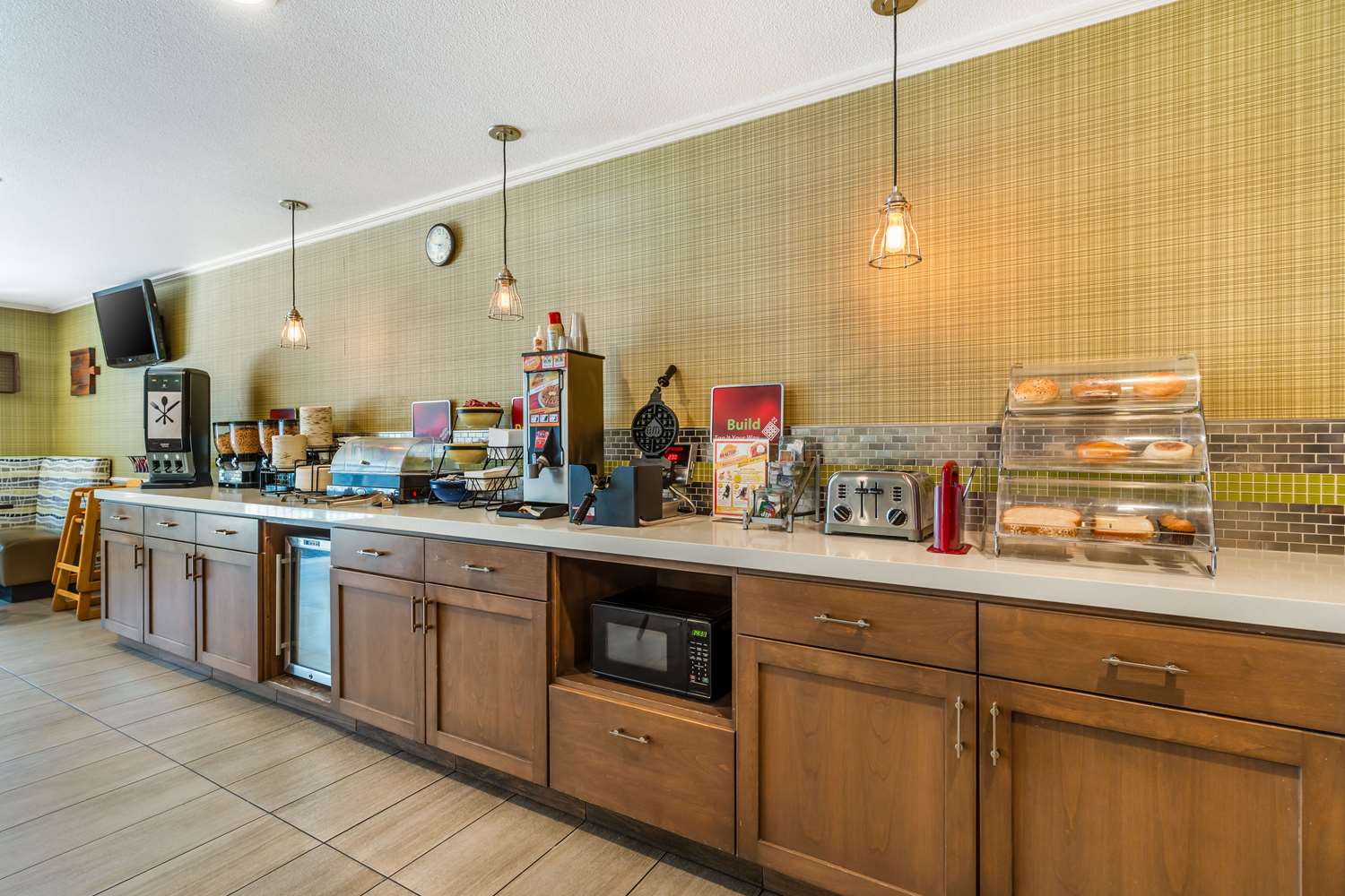 Best Western Plus Inn Scotts Valley 17/26
