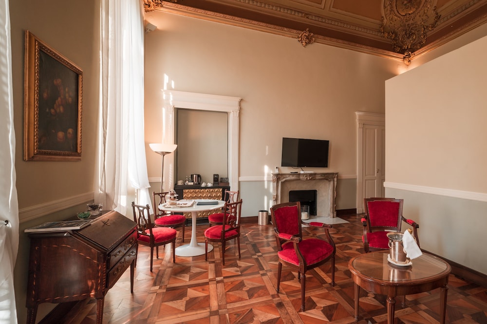 Royal Palace Hotel and Spa 22/33