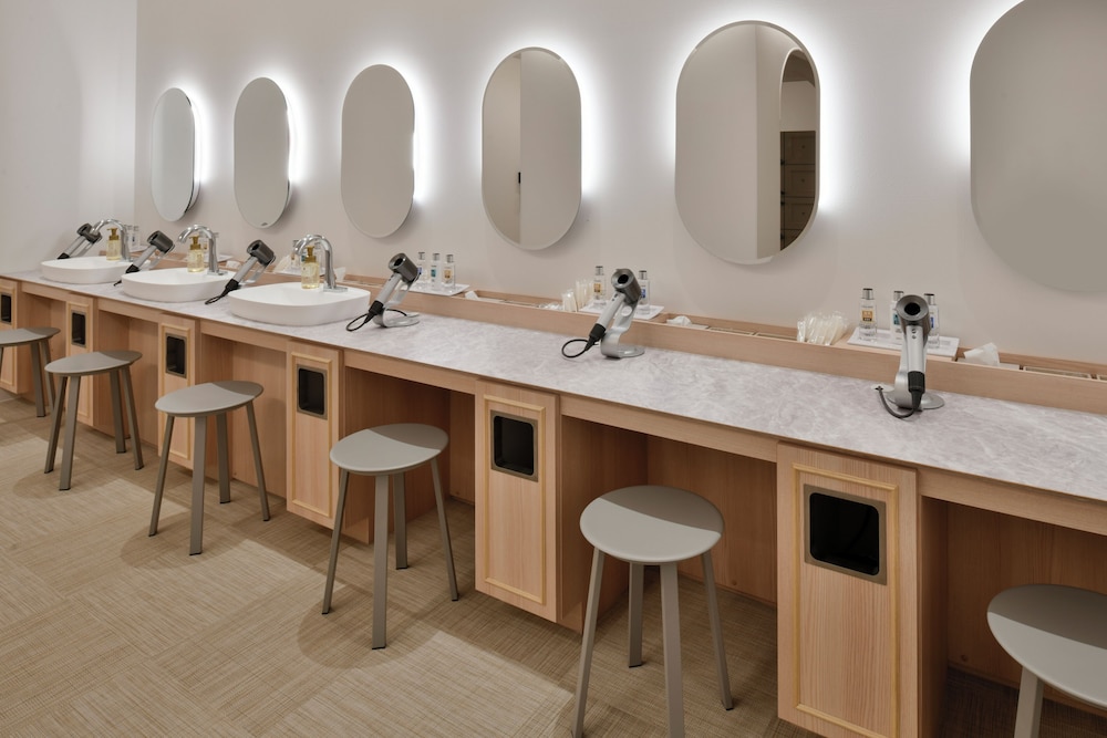 Lequ Okinawa Chatan Spa And Resort 50/70