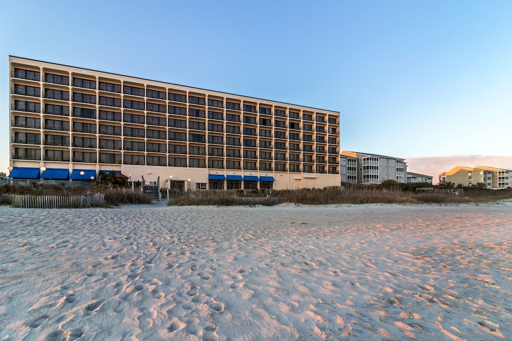 The Inn At Pine Knoll Shores 11/61