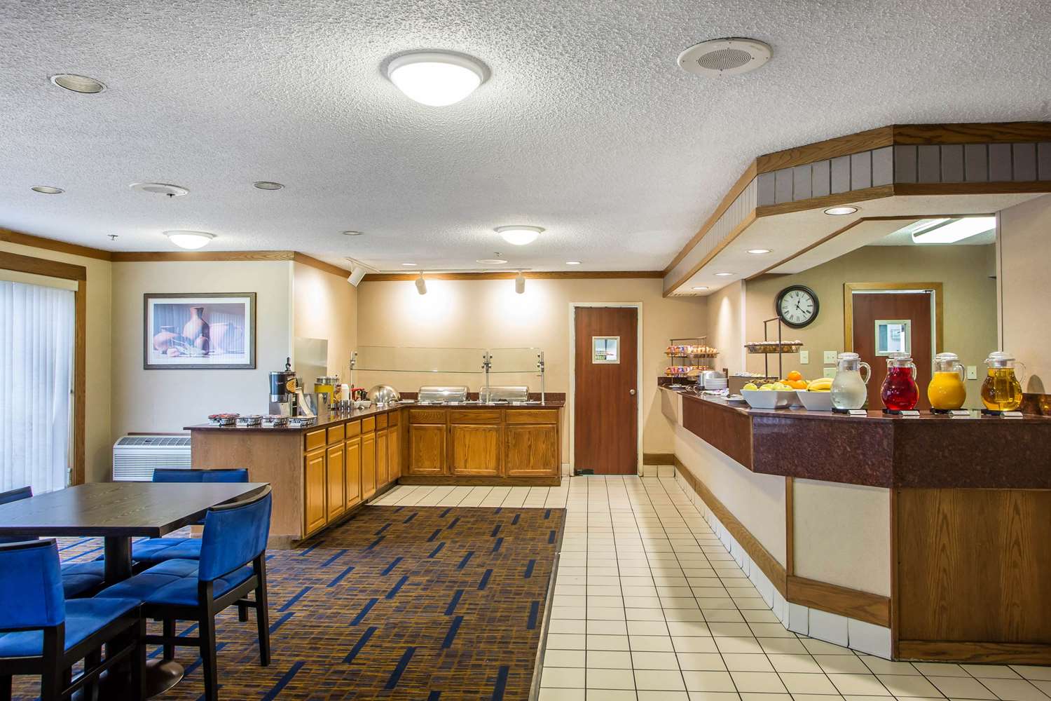 Clarion Inn Merrillville, IN 14/18