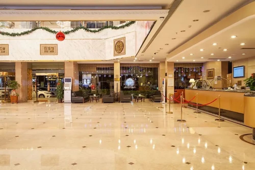 Huaqiao 6/50