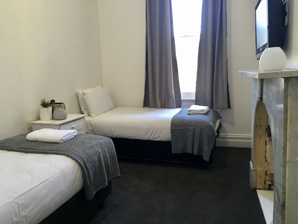 The Grand Hotel Healesville 16/47