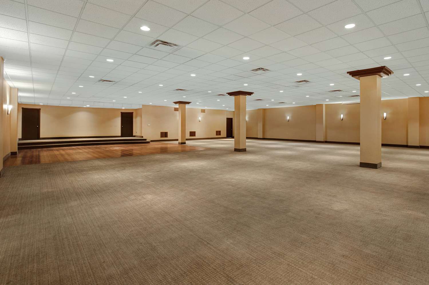 Days Inn by Wyndham Calgary South 31/52