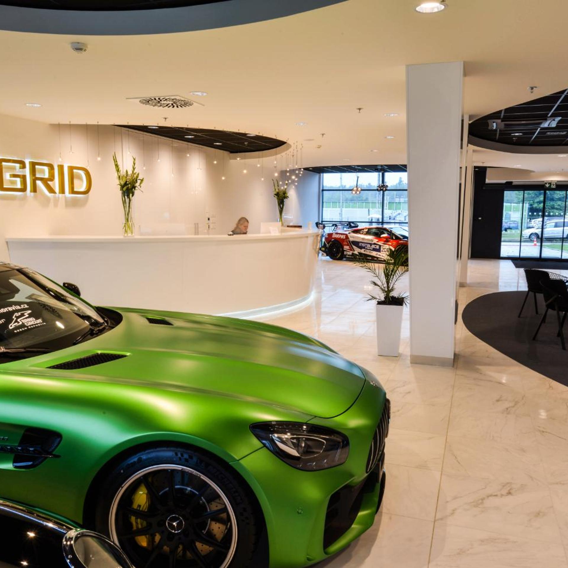 Grid Hotel 12/64