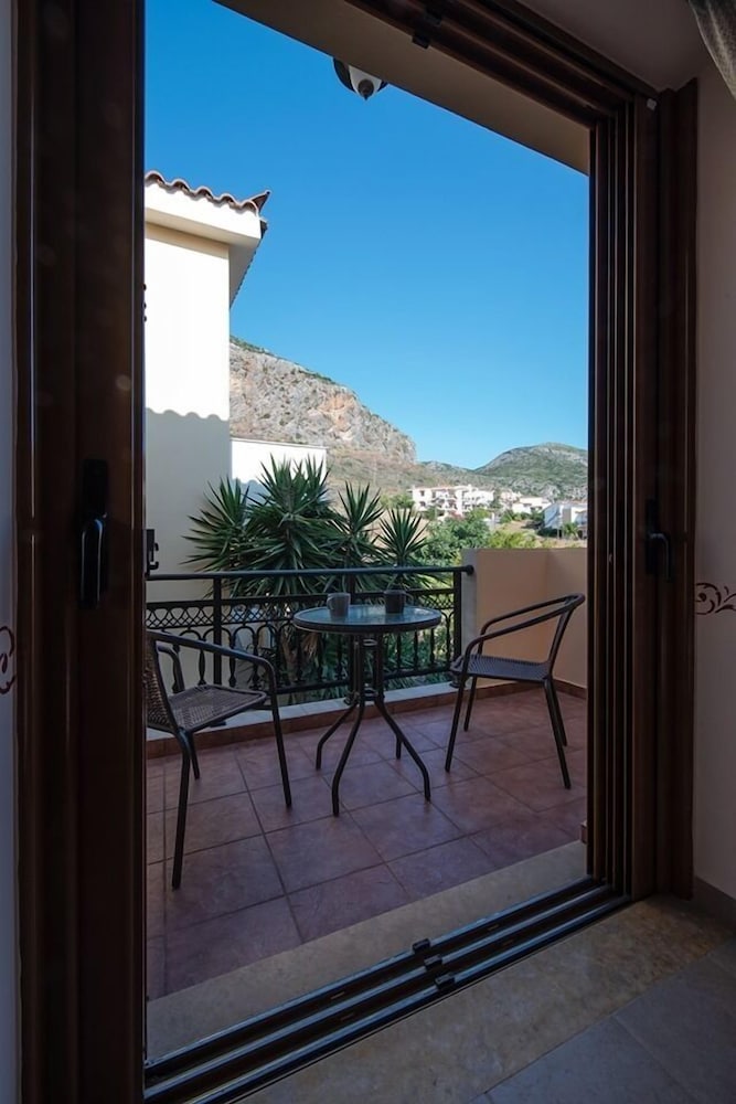 Cyrenia Guesthouse 22/32