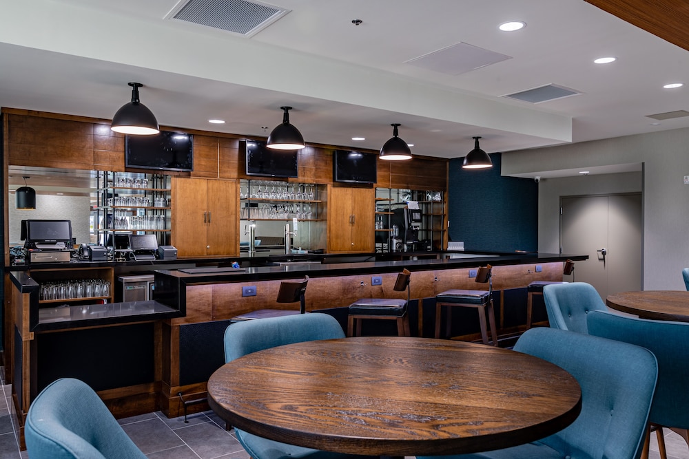 Four Points by Sheraton Brunswick 13/22