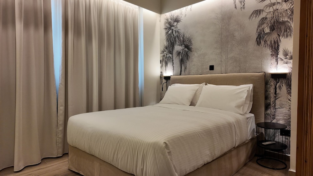 Euphoria Apartments 22/56