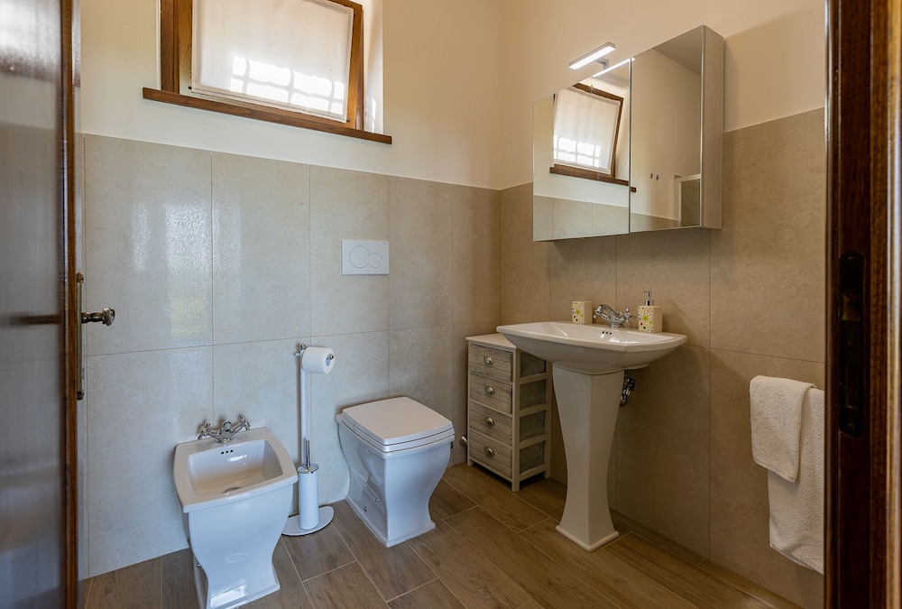 B&B Fonteroncone 25/27