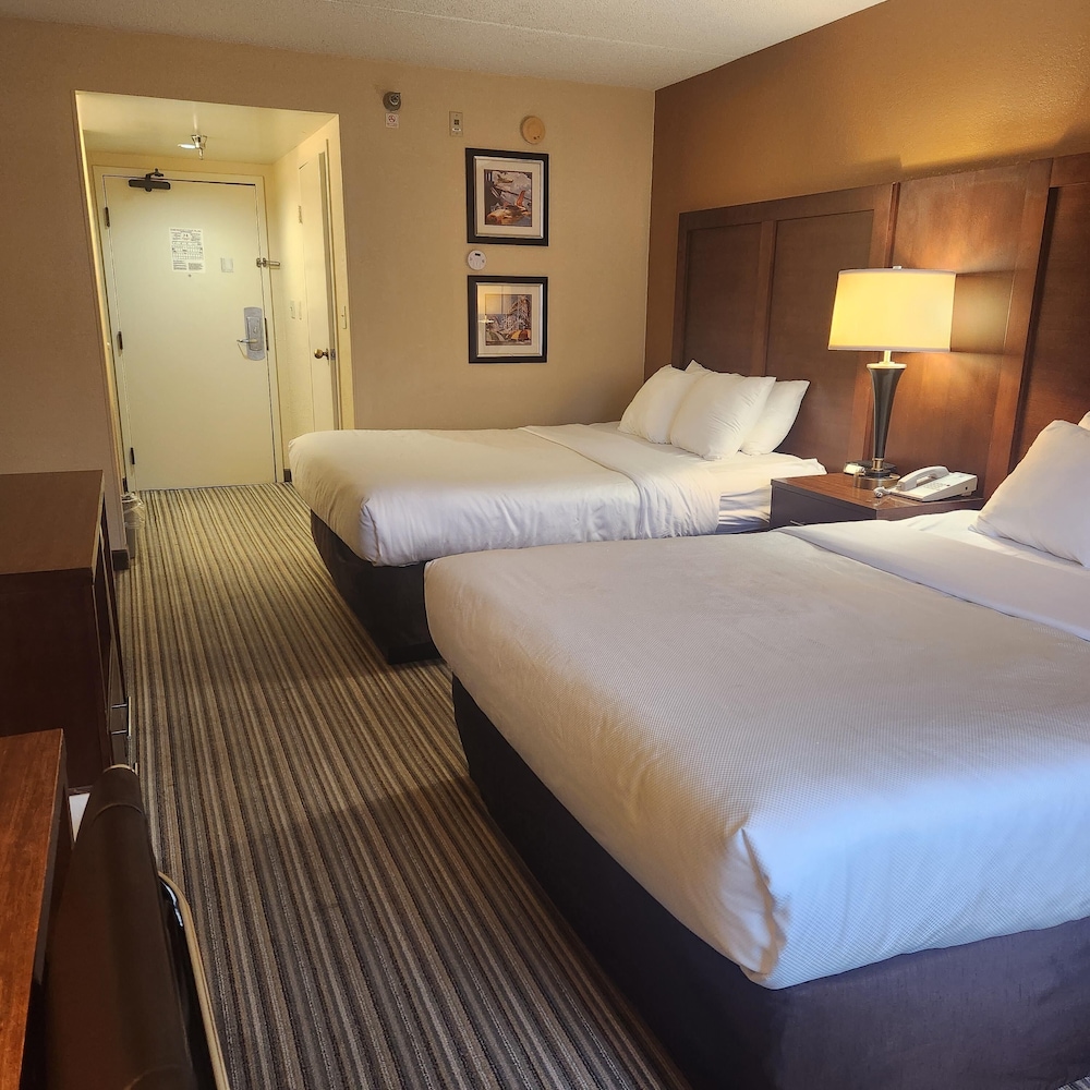 Standard, 2 Queen Beds