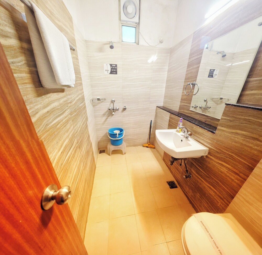 Elite Suites Mint Gomti Nagar 29/50