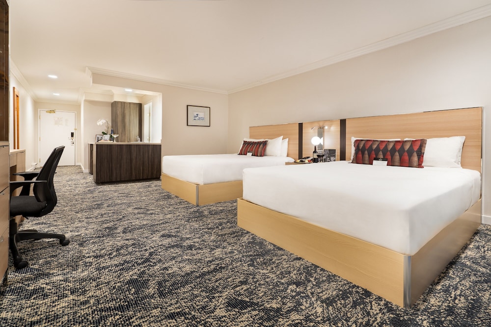 Executive Suites Hotel and Conference Centre Metro Vancouver 22/57