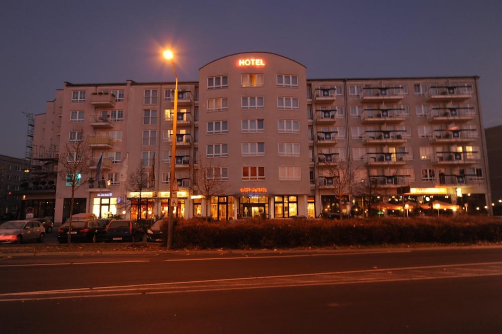 Ascot Bristol Hotel Potsdam 2/55