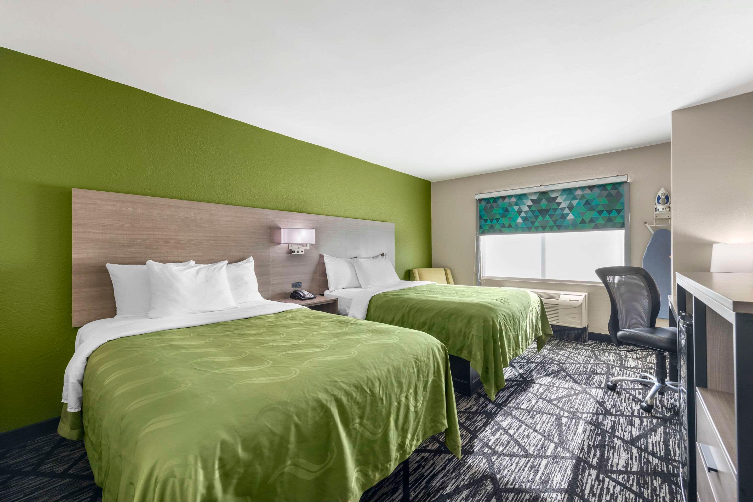 ROOM, 2 DOUBLE BEDS