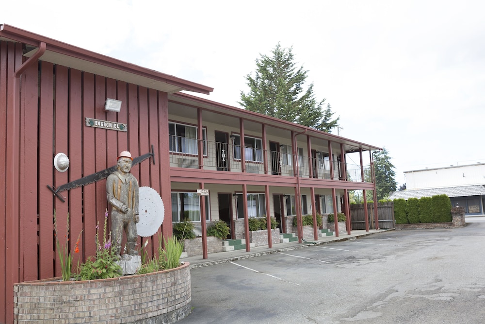 Forks Motel 3/50