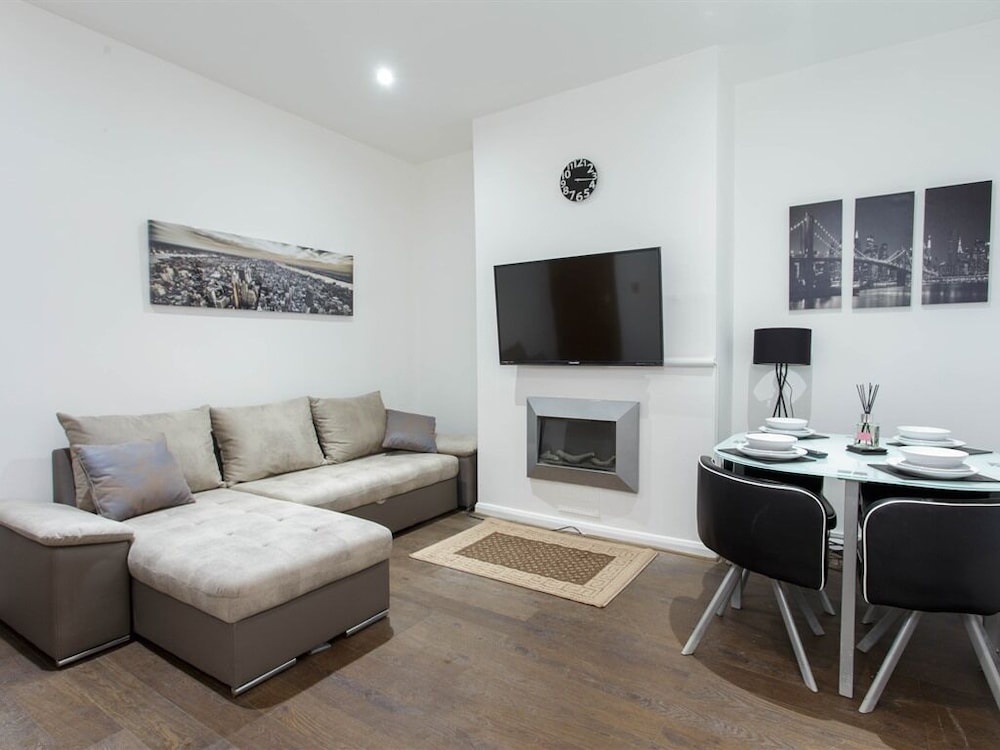 Park House Apartments 14/18