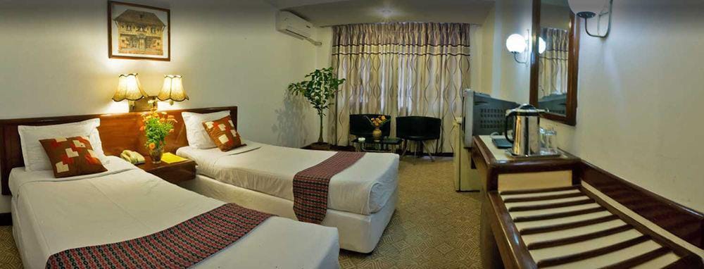 DELUXE, DOUBLE BED