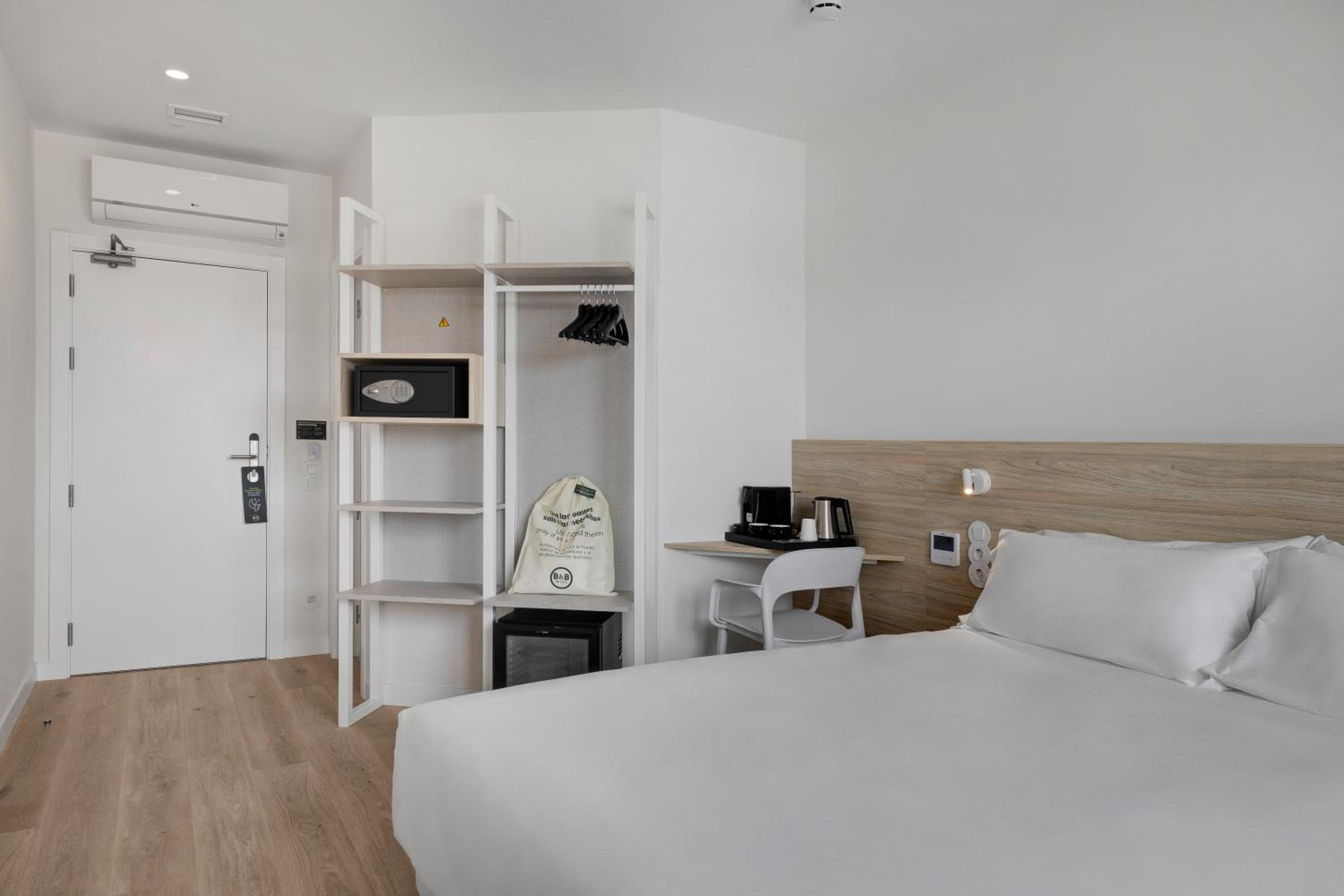 SUPERIOR, DOUBLE BED