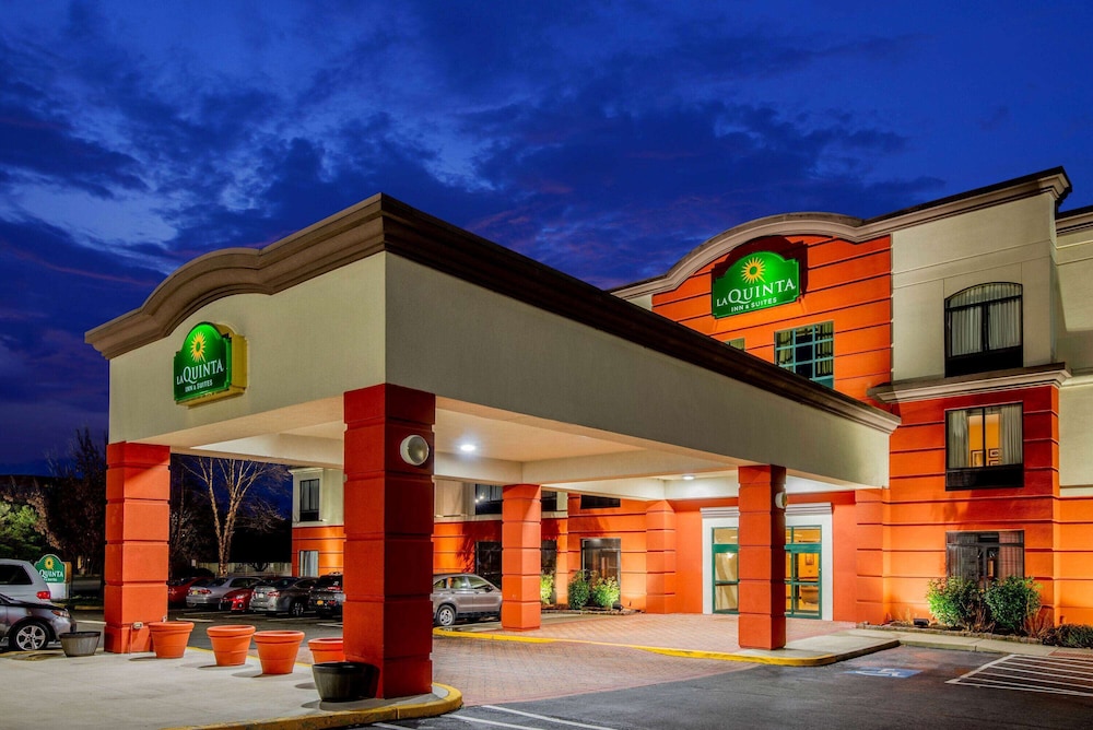 La Quinta Inn And Suites by Wyndham Mt. Laurel - Philadelphia 5/62