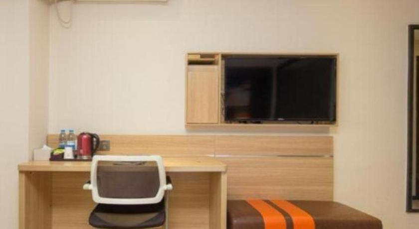 7 Days Premium (Shenzhen Dalang Commercial Center) 44/44