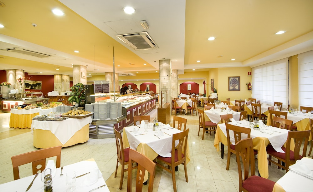 Monarque Fuengirola Park Hotel 46/56