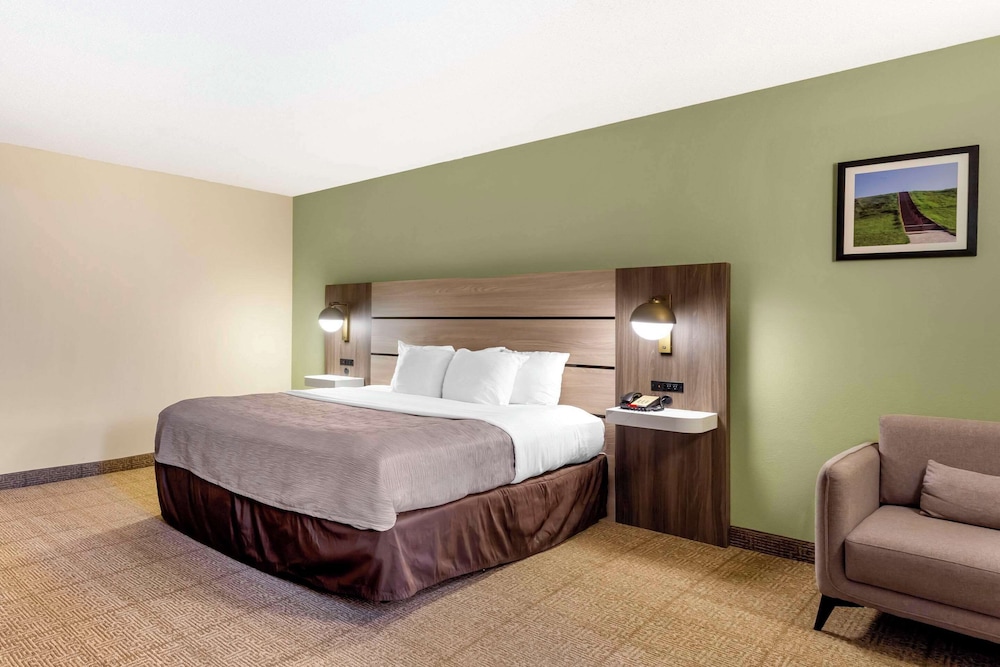 ROOM, KING BED, ACCESSIBLE