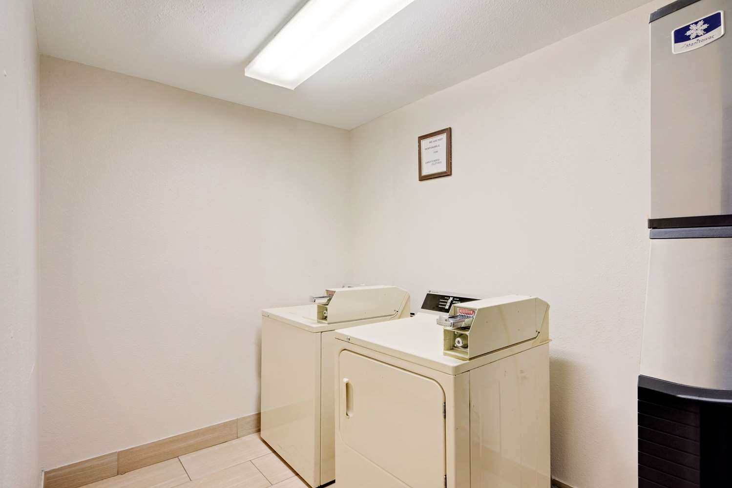 Super 8 by Wyndham Lexington/Hamburg Area 19/19