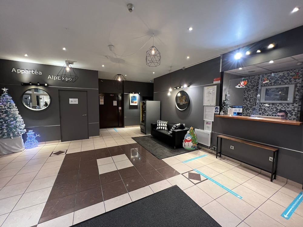 Adagio Access Grenoble 32/32