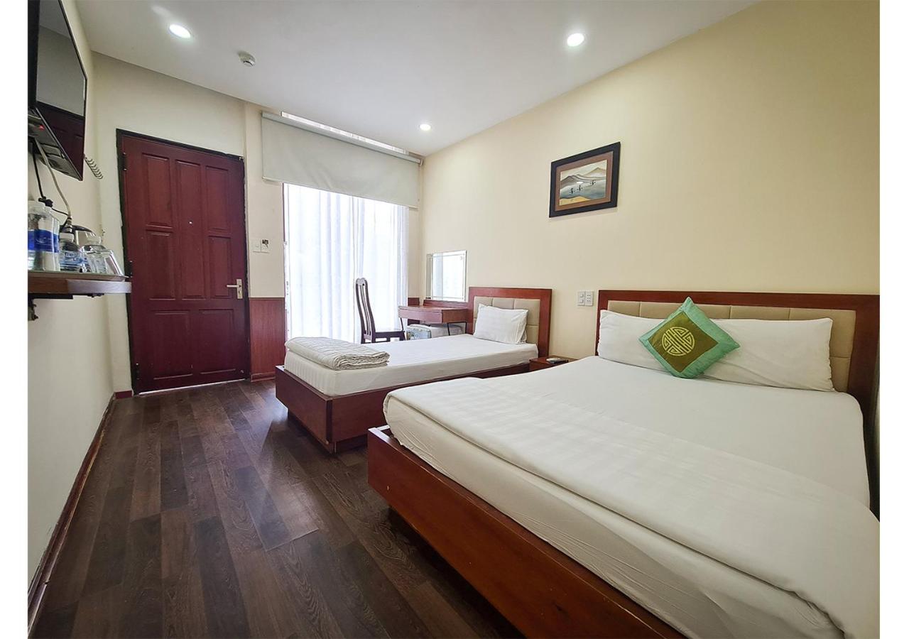 Room, Triple, 1 Queen and 1 Single Bed
