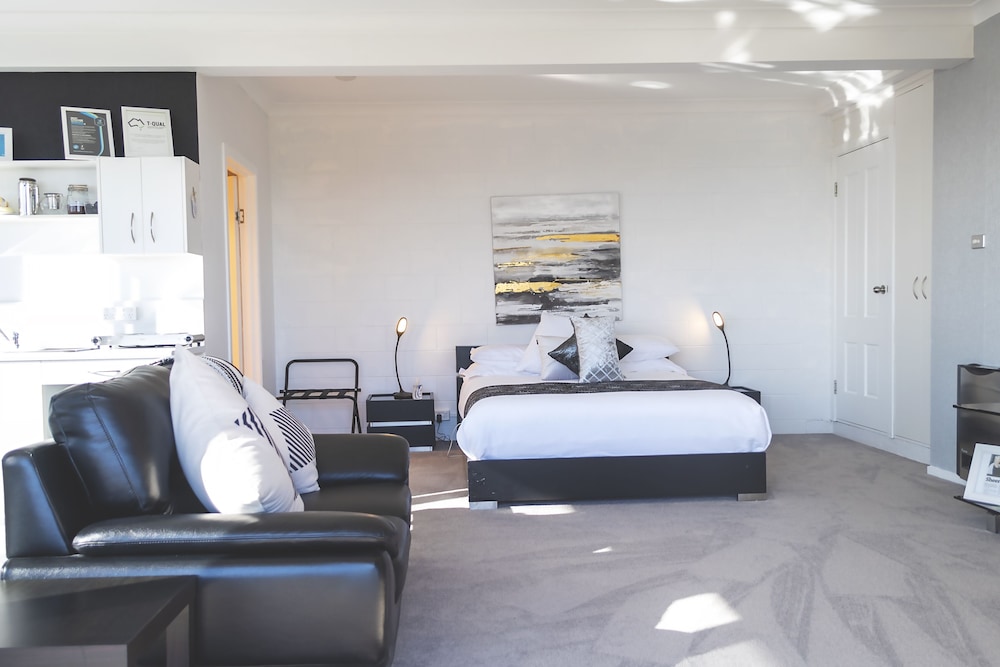 Panoramic, Studio, Apartment, King Bed, Kitchenette