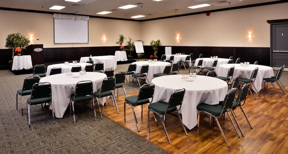 Sandman Hotel Lethbridge 37/46