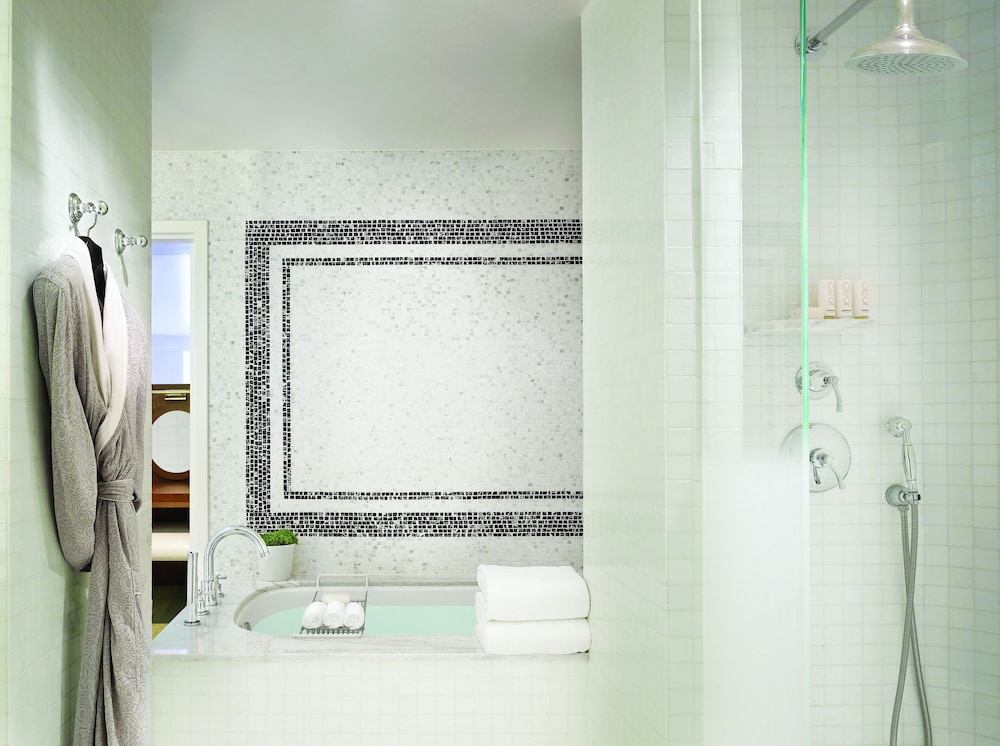 Chelsea, Suite, King Bed