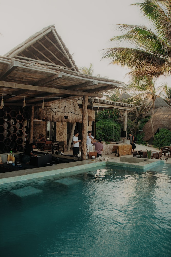 Delek Tulum 61/67