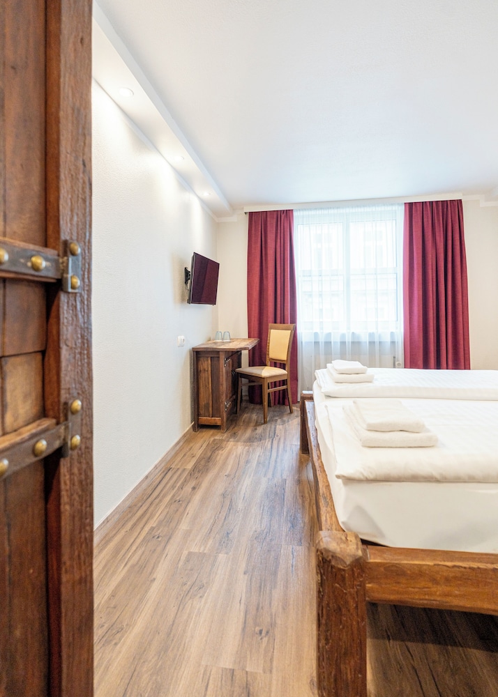 Hotel Enziana Wien 33/66
