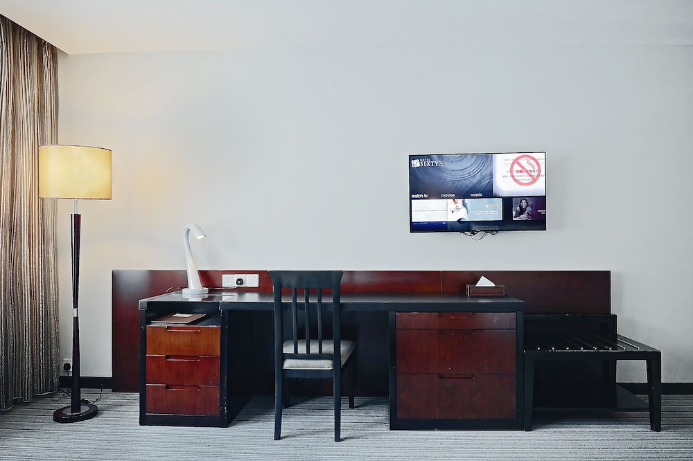 Hotel Sixty3 46/52