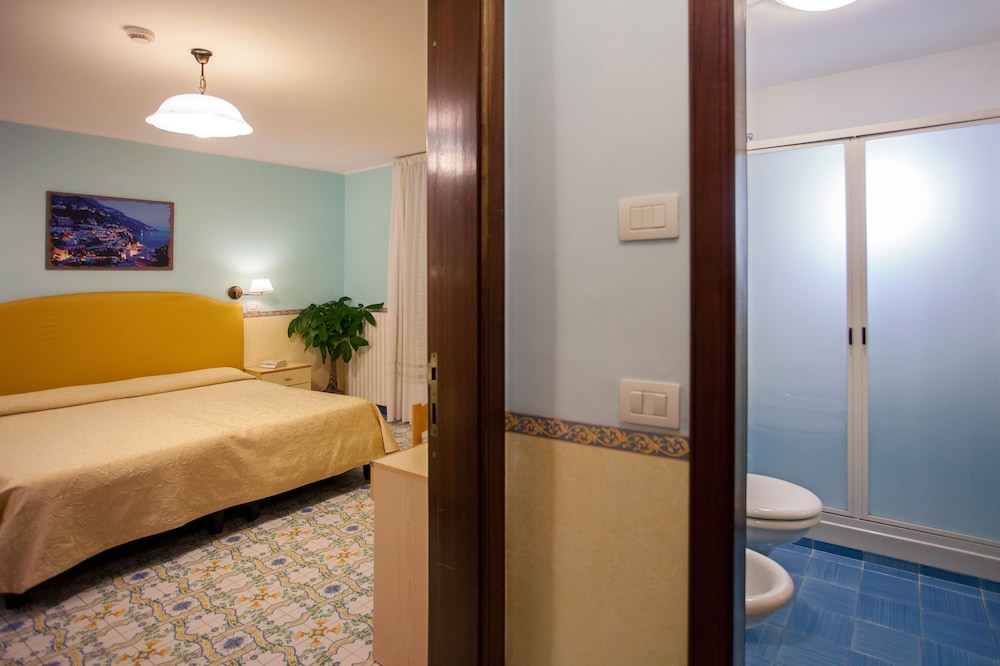Hotel Amalfi 30/79