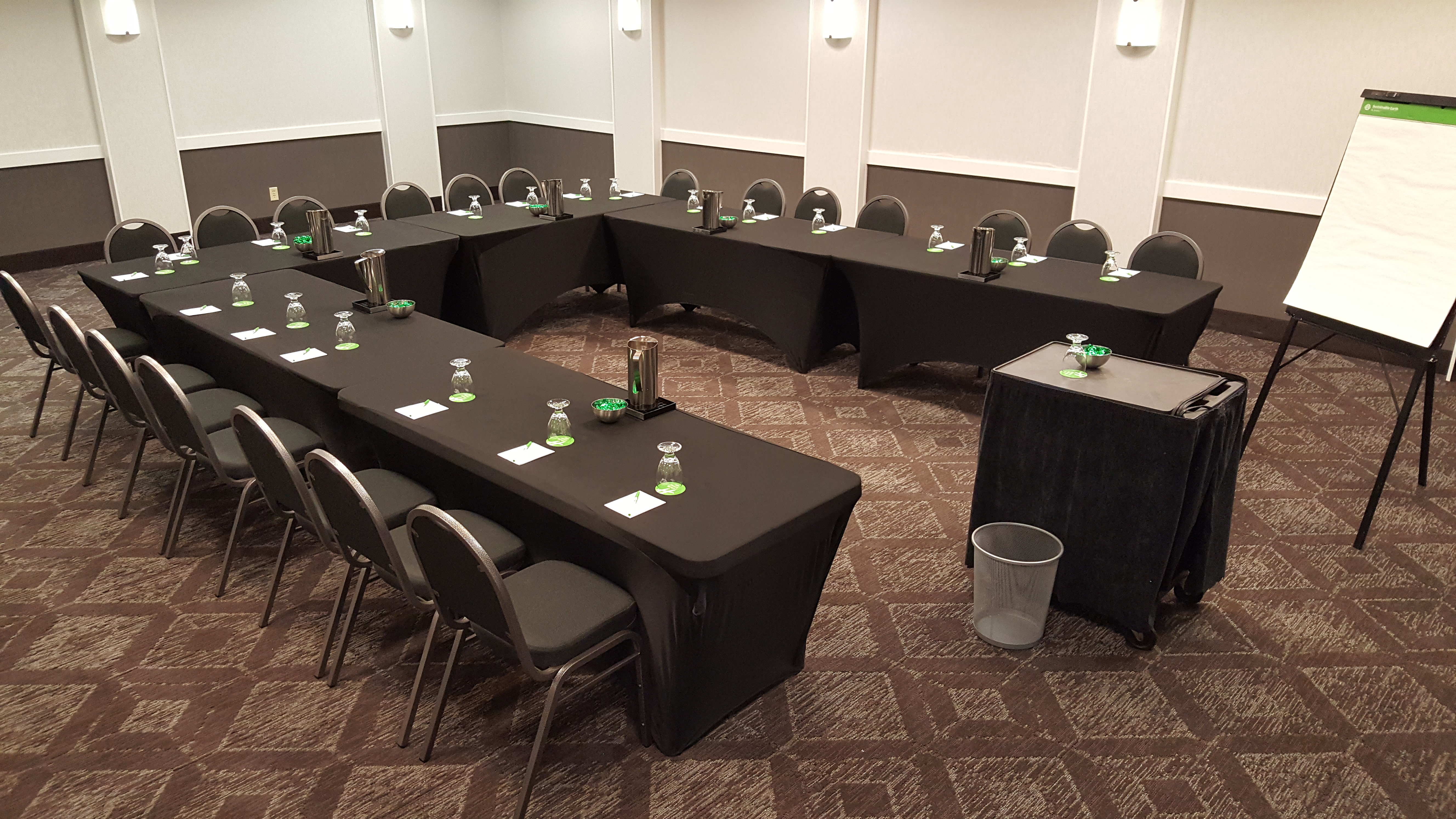 Holiday Inn Bloomington Airport South Mall Area 36/41