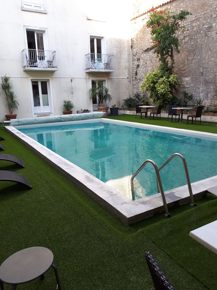 Hotel Le Yachtman 5/77