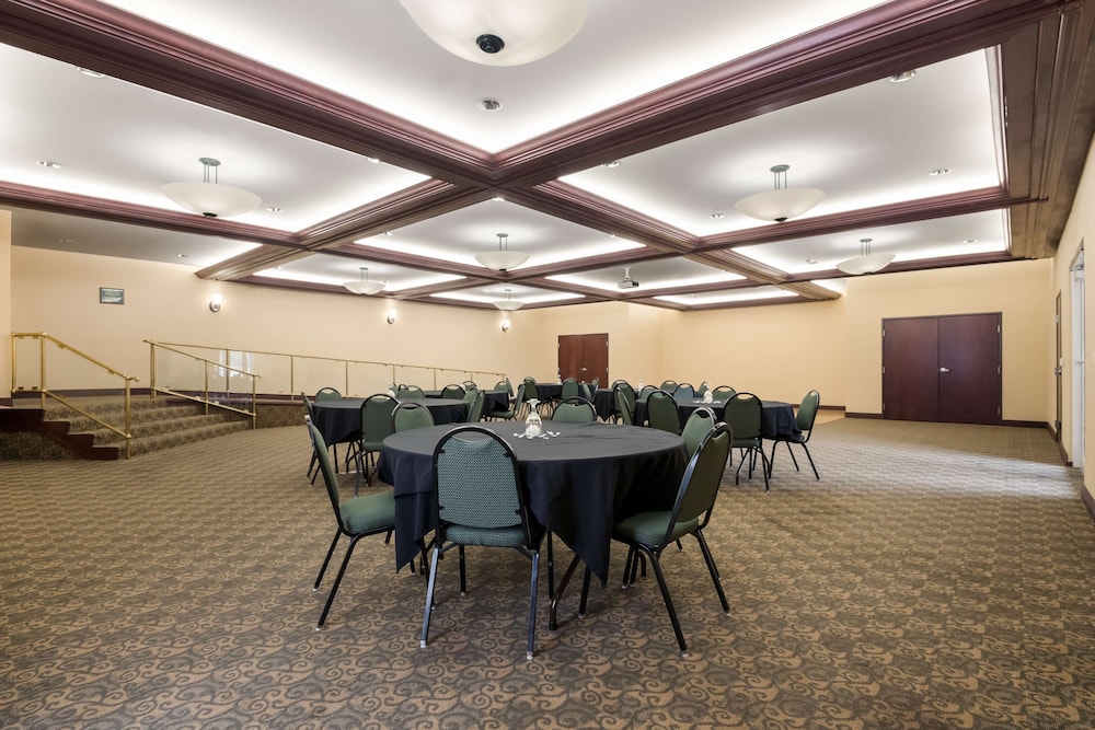 Best Western Coffeyville Central Business District Inn and Suites 53/59